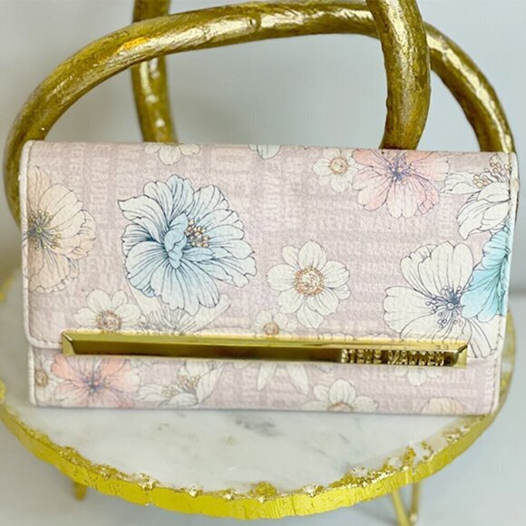 STEVE MADDEN Blush Floral Trifold Wallet Wristlet | NWOT Authentic - Picture 1 of 13